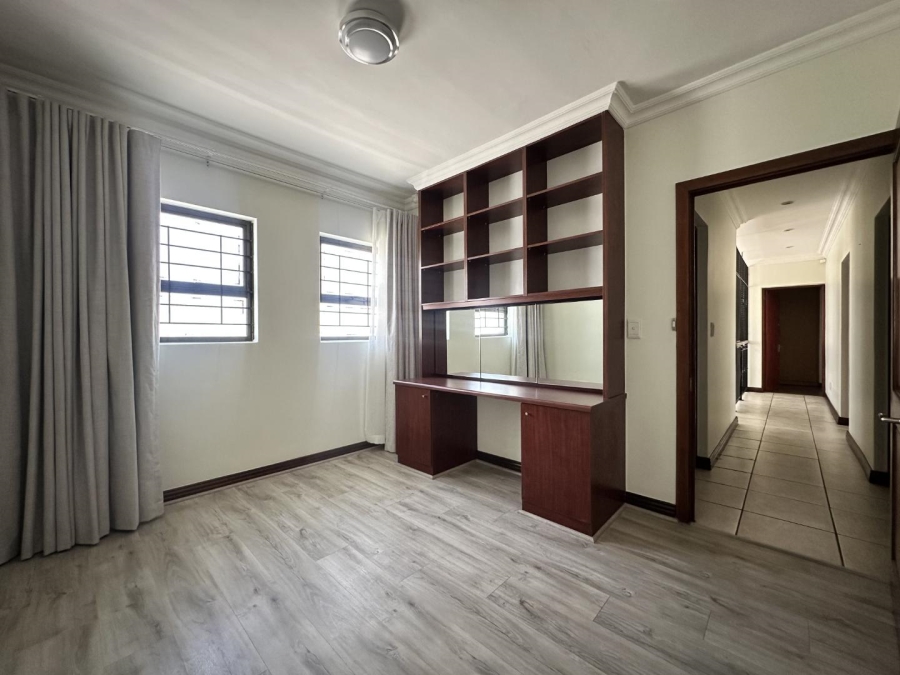 To Let 4 Bedroom Property for Rent in Sunset Acres Gauteng