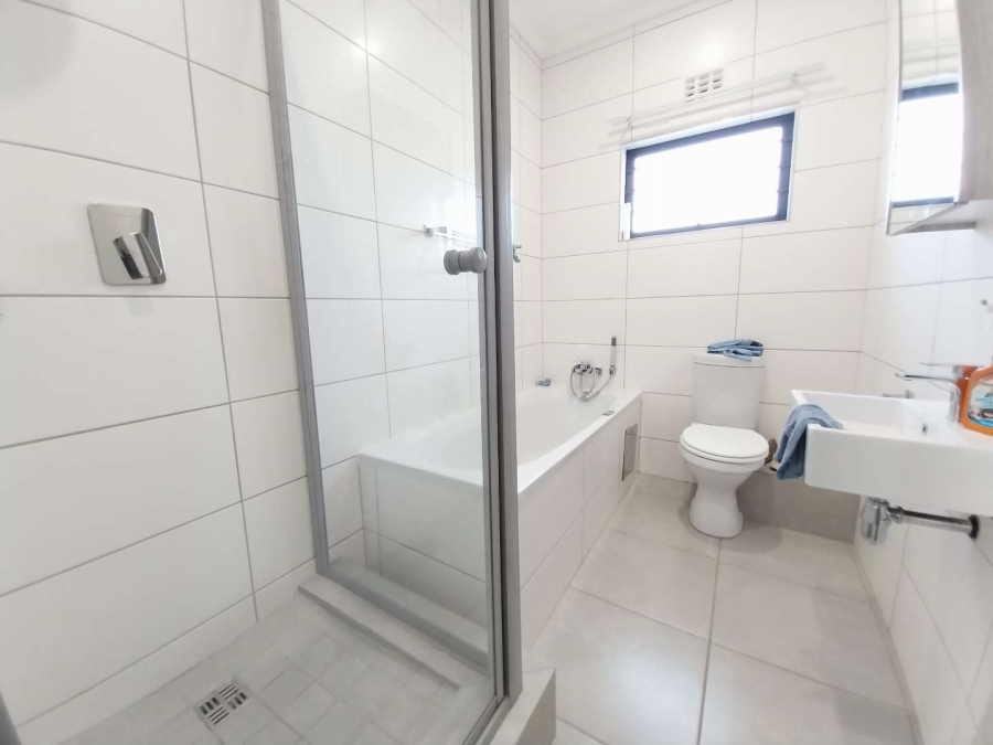 3 Bedroom Property for Sale in Lion Pride Gauteng