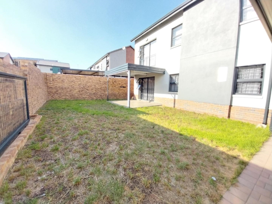 3 Bedroom Property for Sale in Lion Pride Gauteng