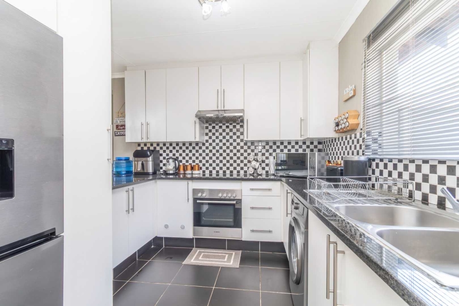 2 Bedroom Property for Sale in Northwold Gauteng