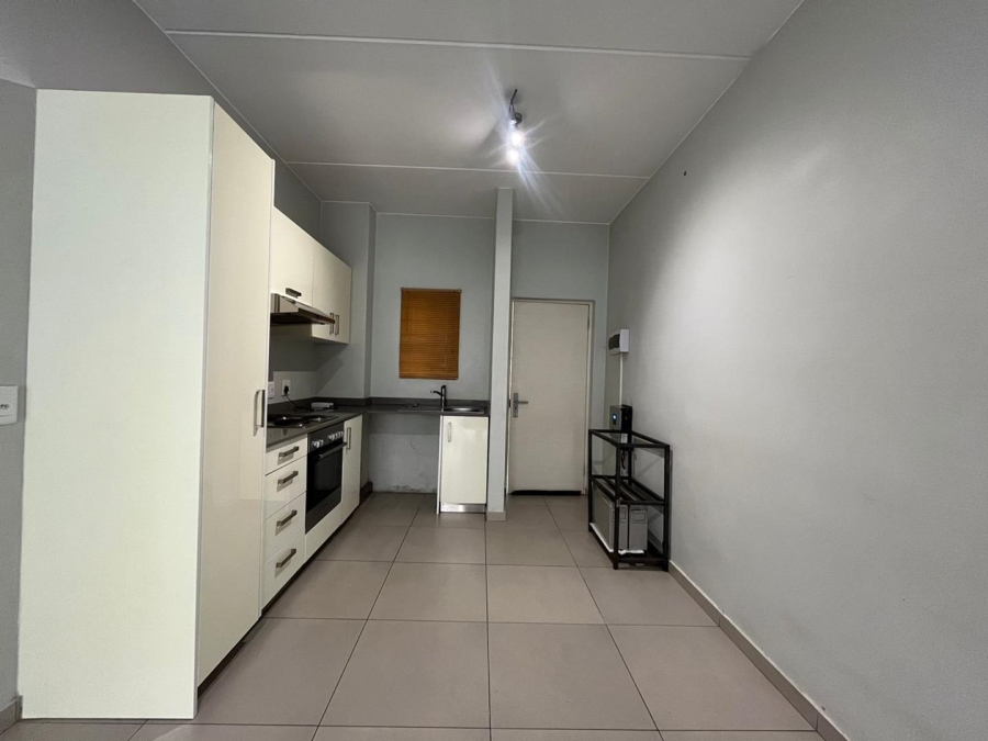 2 Bedroom Property for Sale in North Riding Gauteng