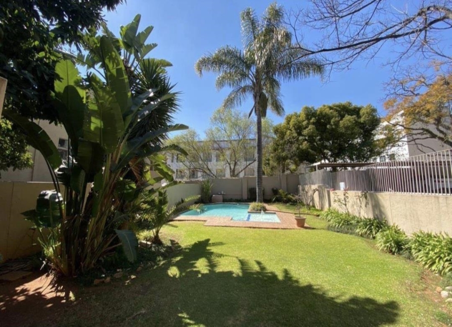 To Let 2 Bedroom Property for Rent in Sandown Gauteng