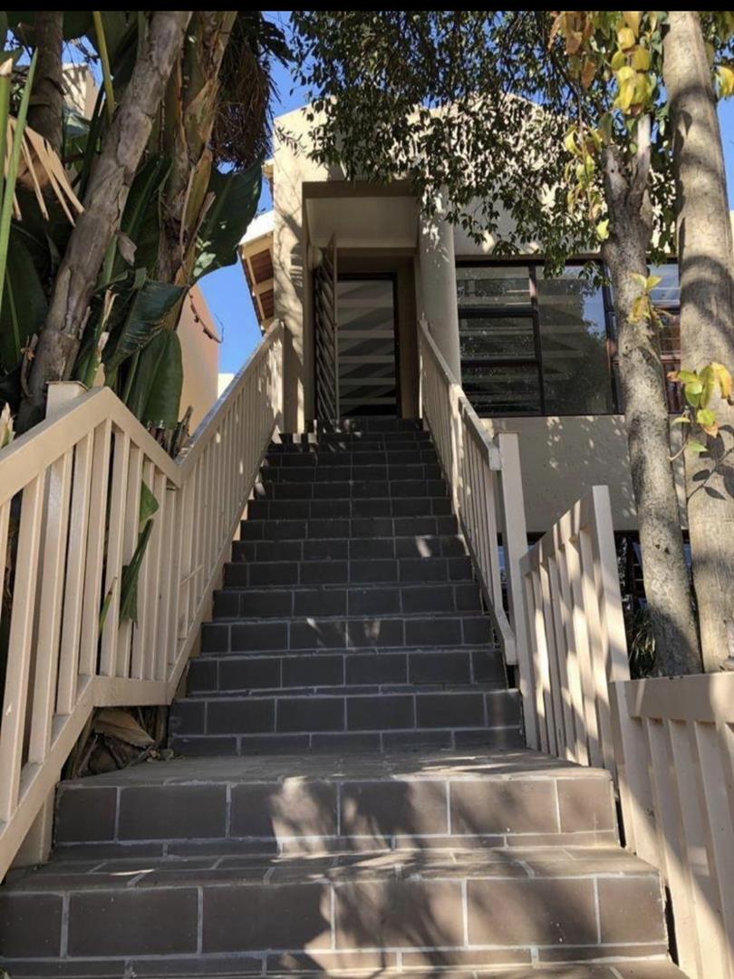 To Let 2 Bedroom Property for Rent in Sandown Gauteng