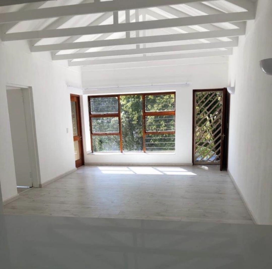 To Let 2 Bedroom Property for Rent in Sandown Gauteng