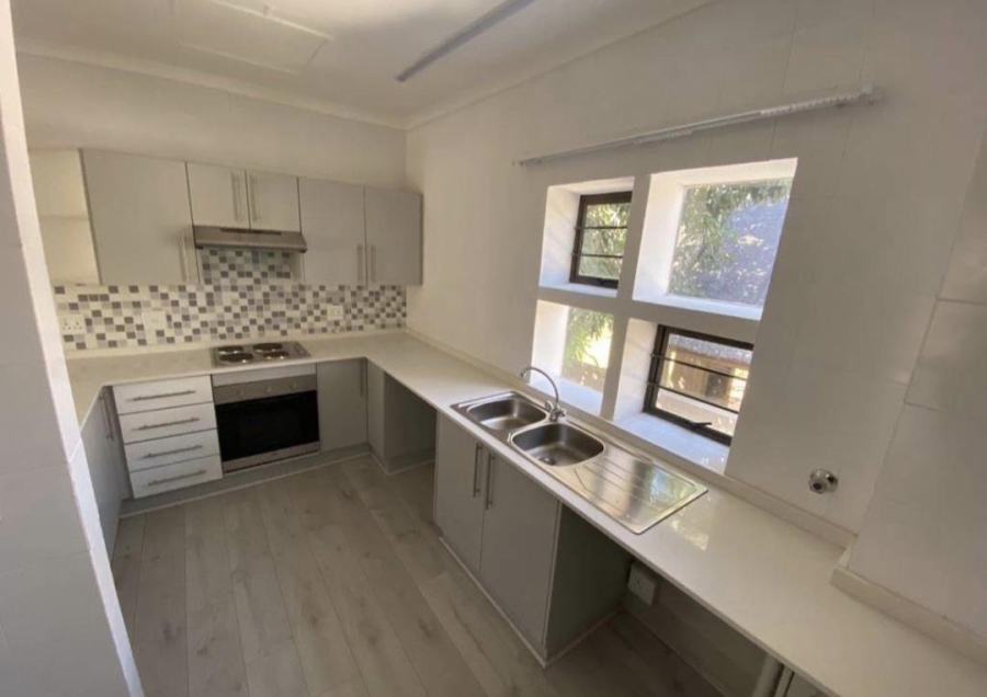 To Let 2 Bedroom Property for Rent in Sandown Gauteng