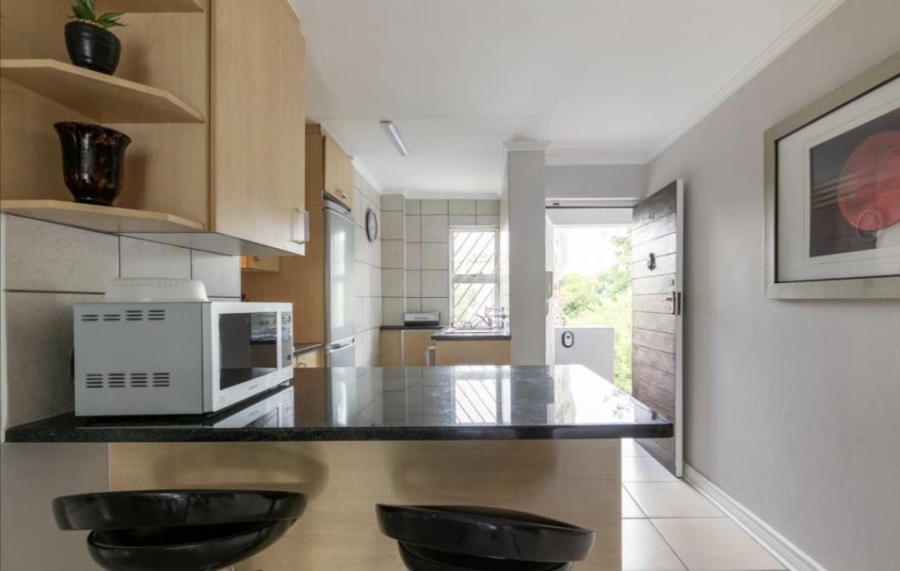 To Let 2 Bedroom Property for Rent in Sandown Gauteng