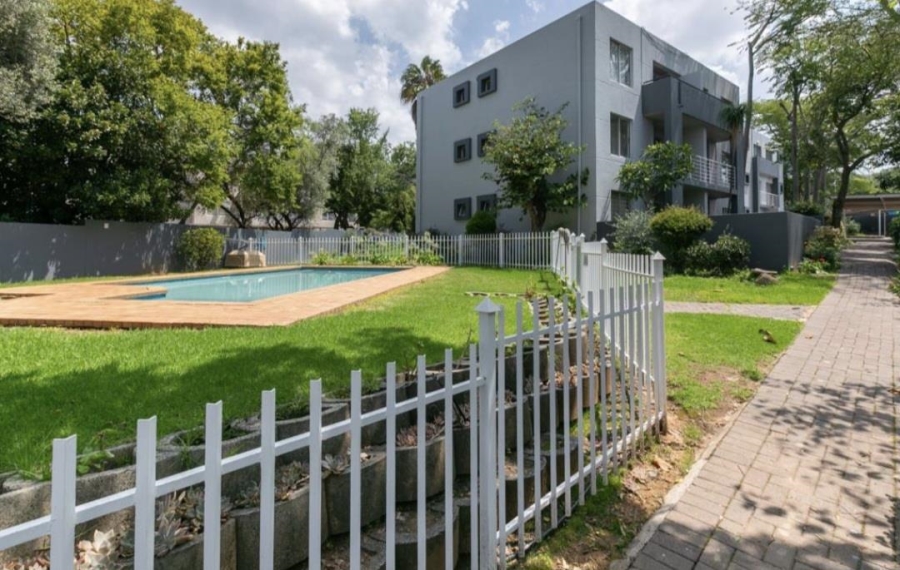 To Let 2 Bedroom Property for Rent in Sandown Gauteng