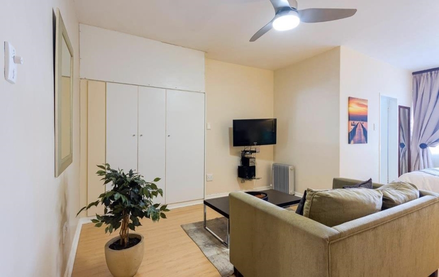 1 Bedroom Property for Sale in Illovo Gauteng