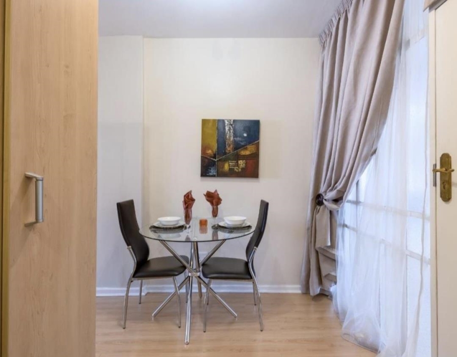 1 Bedroom Property for Sale in Illovo Gauteng