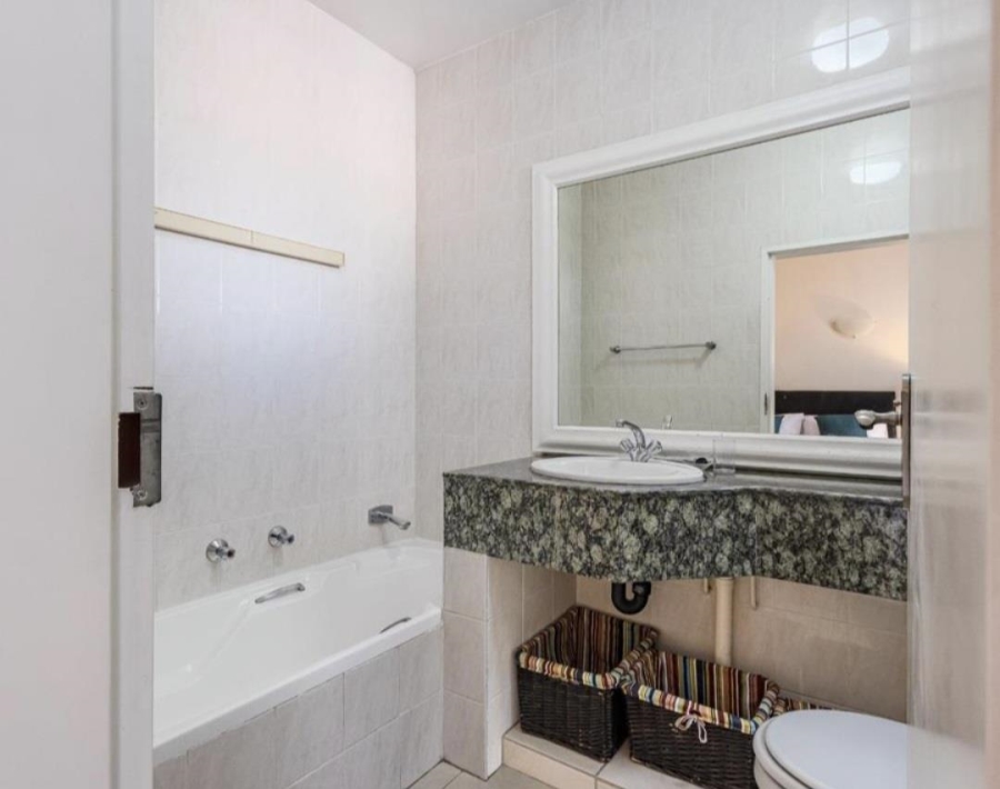 1 Bedroom Property for Sale in Illovo Gauteng