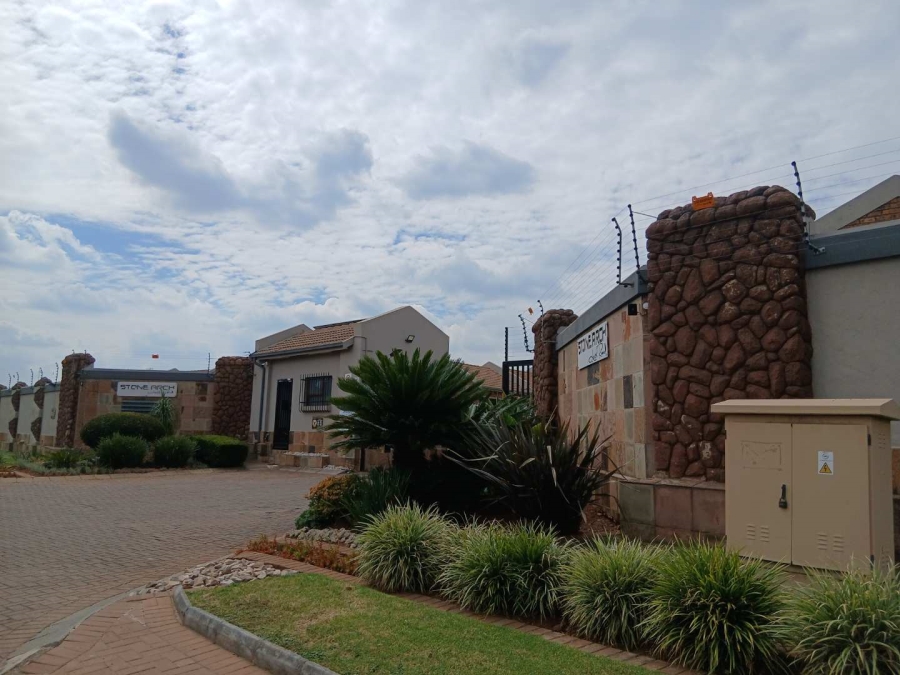 2 Bedroom Property for Sale in Bartlett Gauteng