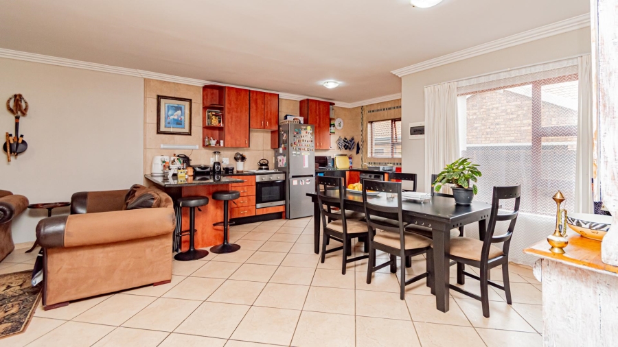 2 Bedroom Property for Sale in Bartlett Gauteng