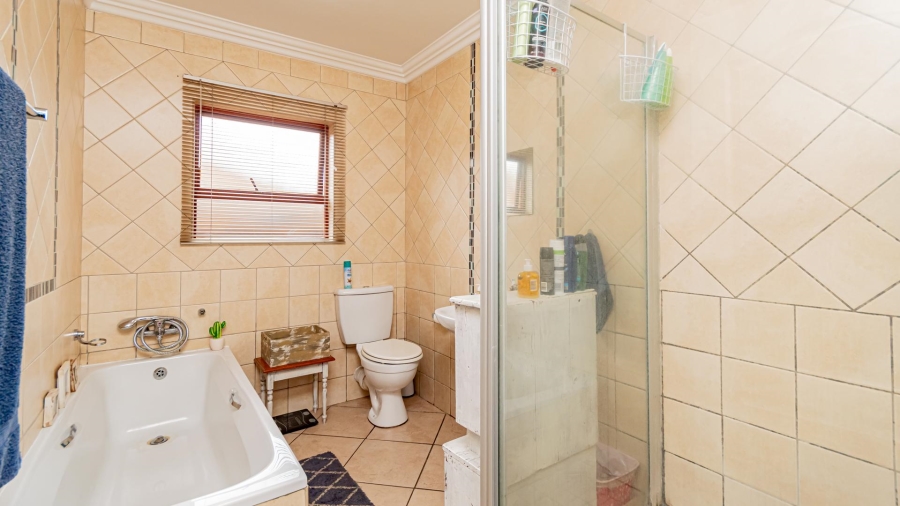 2 Bedroom Property for Sale in Bartlett Gauteng