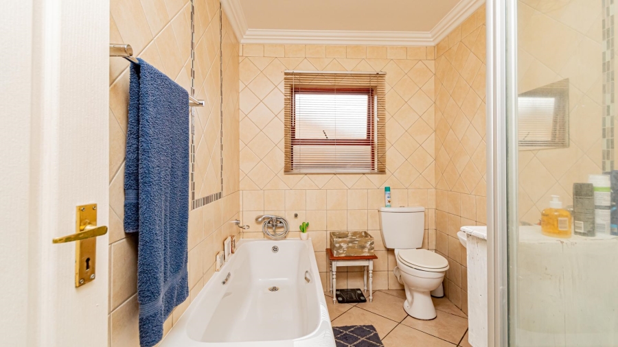 2 Bedroom Property for Sale in Bartlett Gauteng