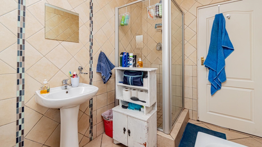 2 Bedroom Property for Sale in Bartlett Gauteng