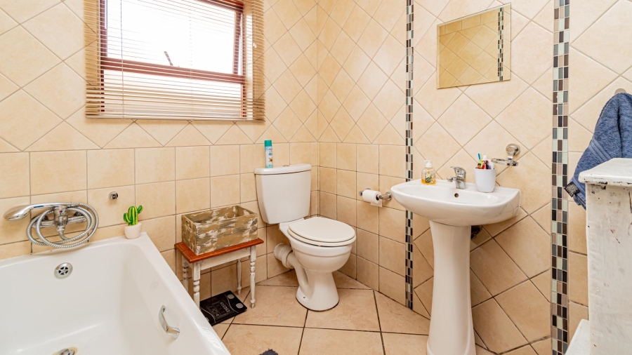 2 Bedroom Property for Sale in Bartlett Gauteng