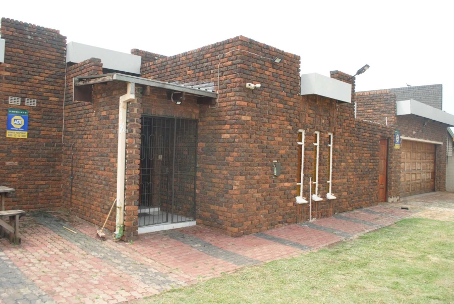 3 Bedroom Property for Sale in Meyerton Park Gauteng