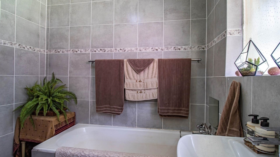 3 Bedroom Property for Sale in Northcliff Gauteng