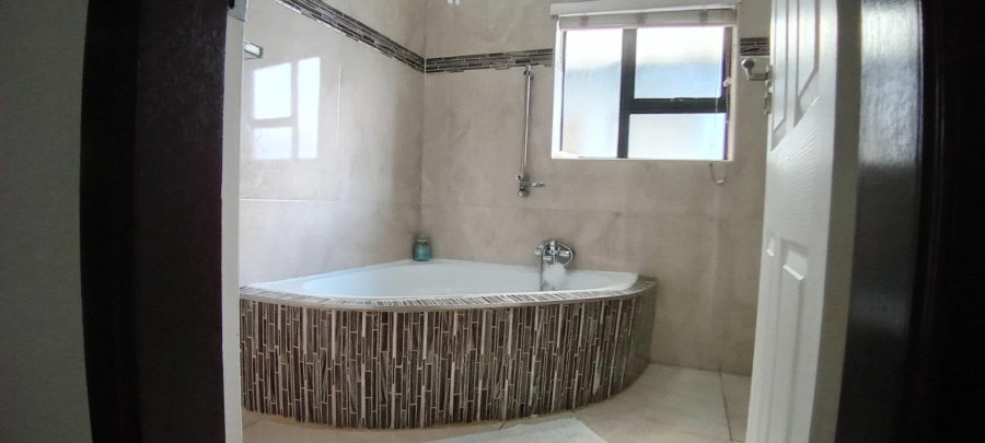 3 Bedroom Property for Sale in Rynfield Gauteng