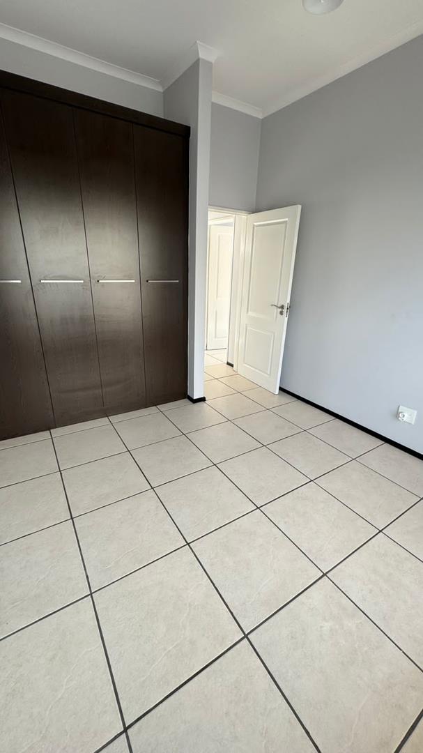 To Let 2 Bedroom Property for Rent in Greenstone Hill Gauteng