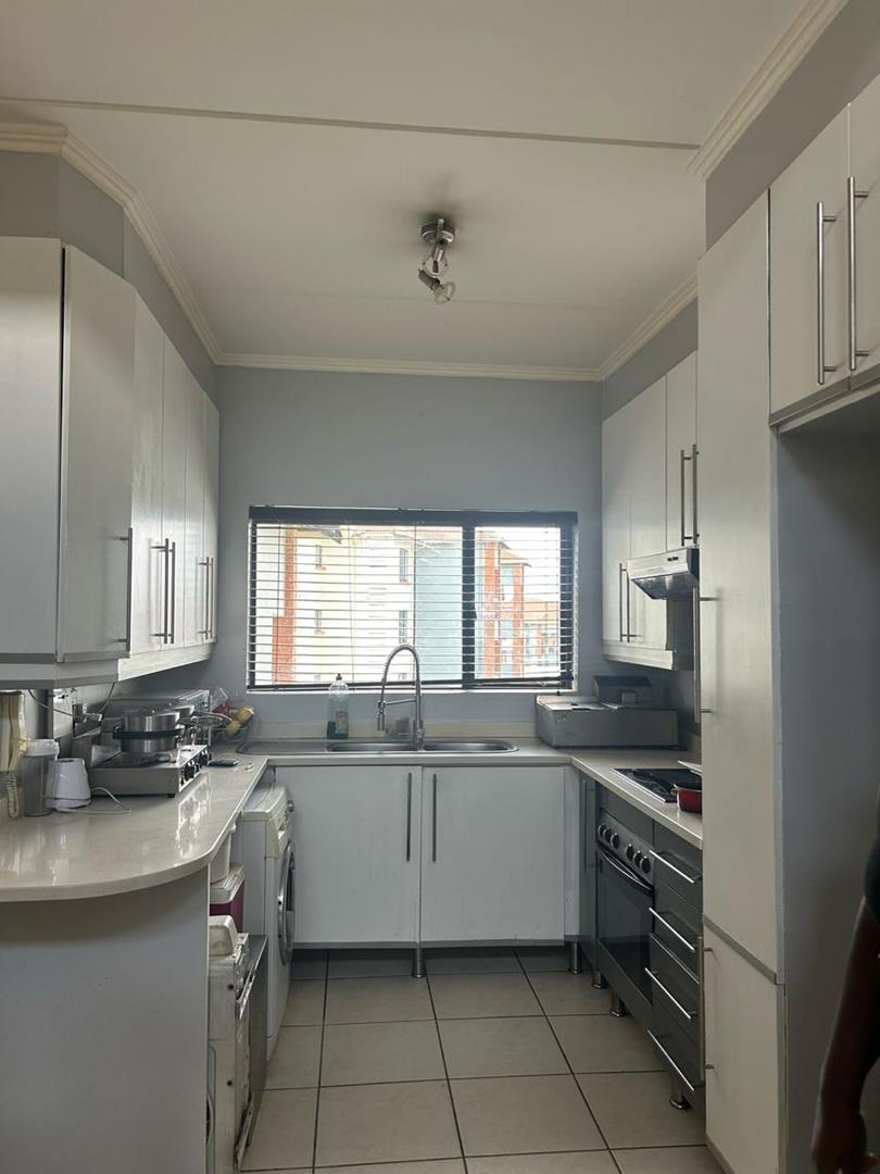 To Let 3 Bedroom Property for Rent in Greenstone Hill Gauteng