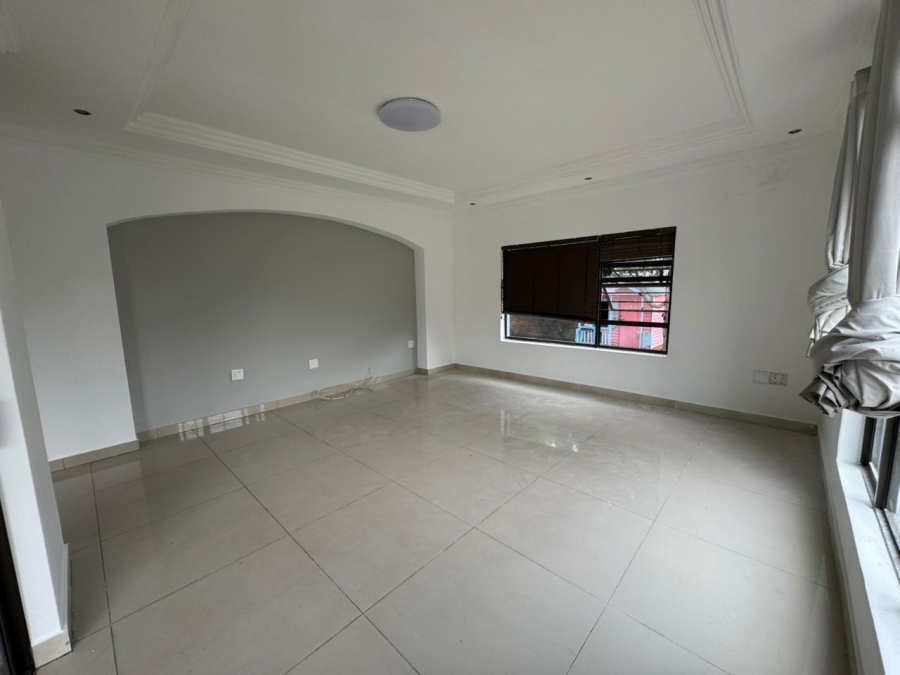 To Let 5 Bedroom Property for Rent in Rua Vista Gauteng