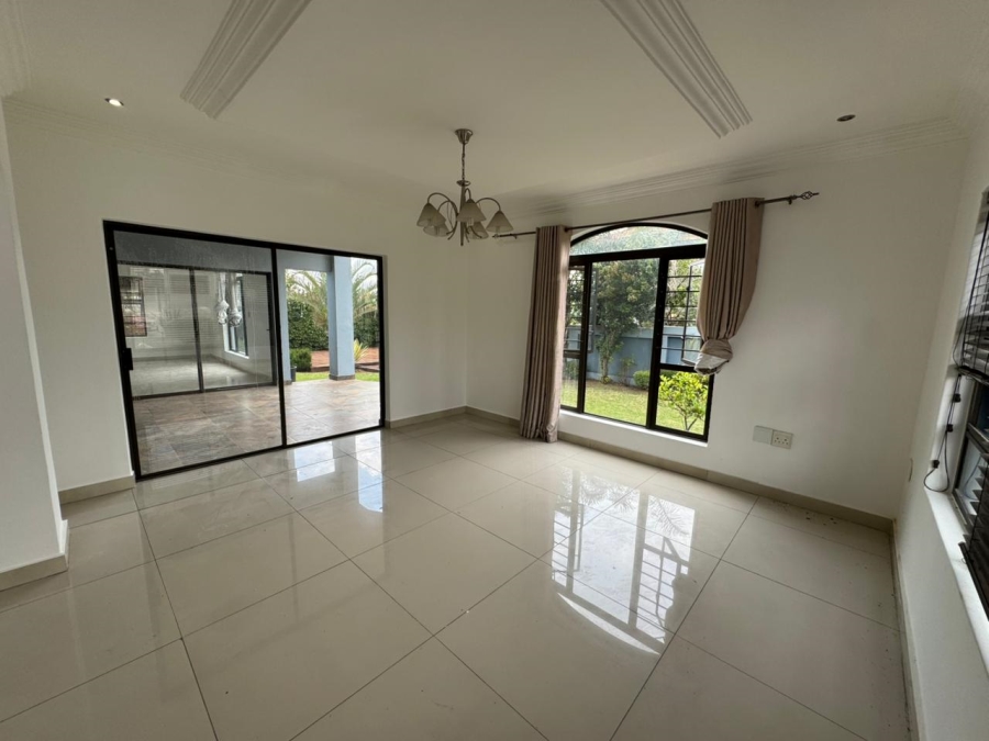 To Let 5 Bedroom Property for Rent in Rua Vista Gauteng