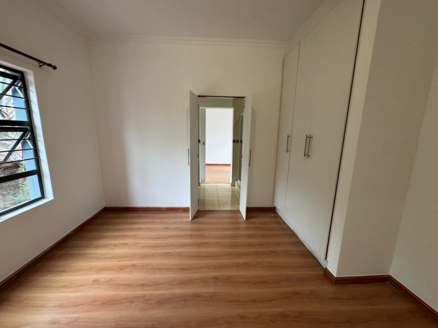 To Let 5 Bedroom Property for Rent in Rua Vista Gauteng