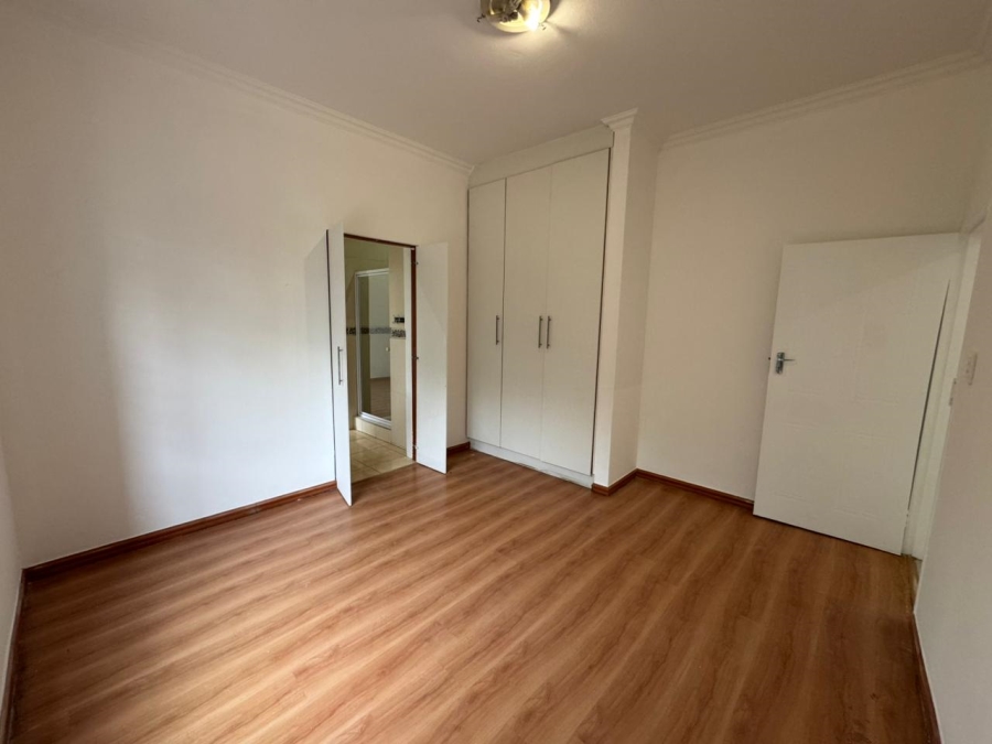 To Let 5 Bedroom Property for Rent in Rua Vista Gauteng