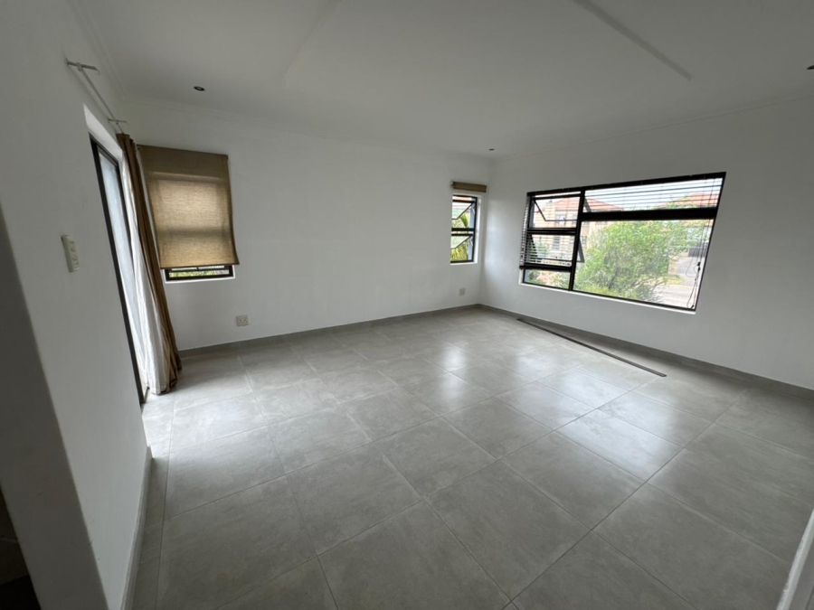 To Let 5 Bedroom Property for Rent in Rua Vista Gauteng
