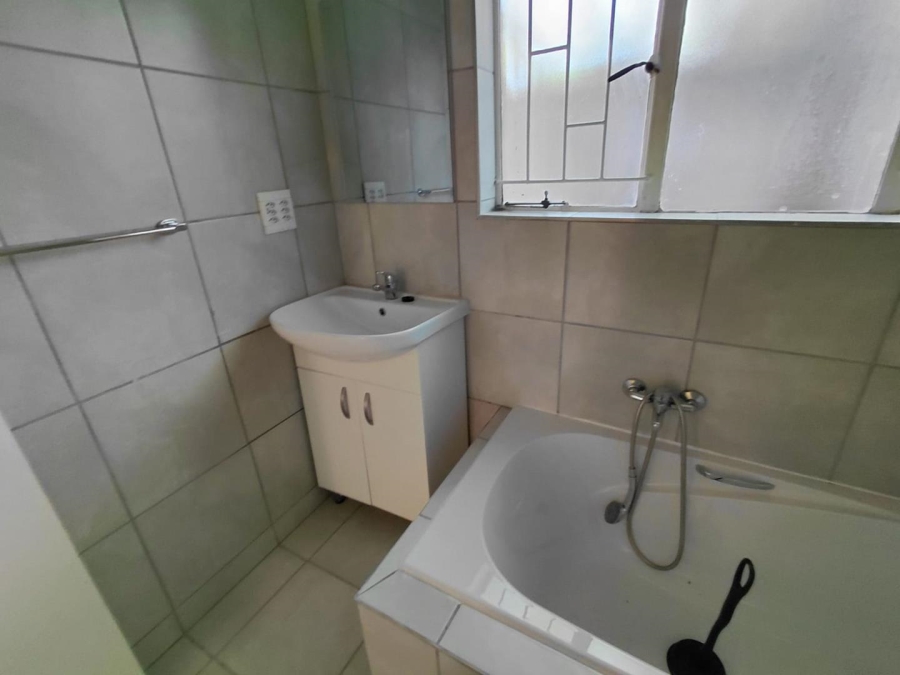 To Let 3 Bedroom Property for Rent in Johannesburg North Gauteng