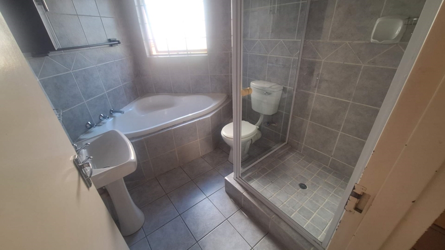 3 Bedroom Property for Sale in North Riding Gauteng