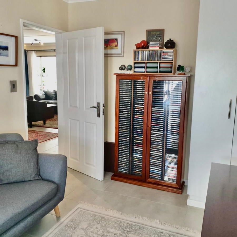 3 Bedroom Property for Sale in Sonneglans Gauteng