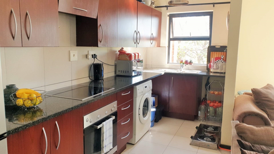 To Let 2 Bedroom Property for Rent in Jackal Creek Golf Estate Gauteng