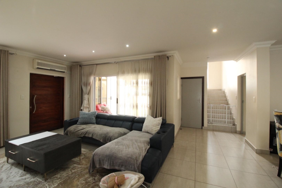 To Let 4 Bedroom Property for Rent in Blue Valley Golf Estate Gauteng