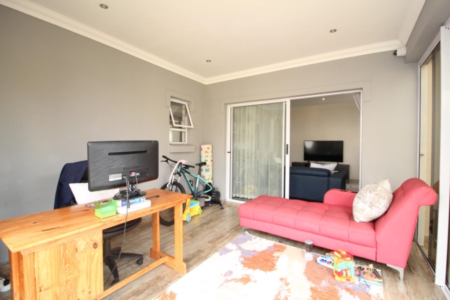 3 Bedroom Property for Sale in Blue Valley Golf Estate Gauteng