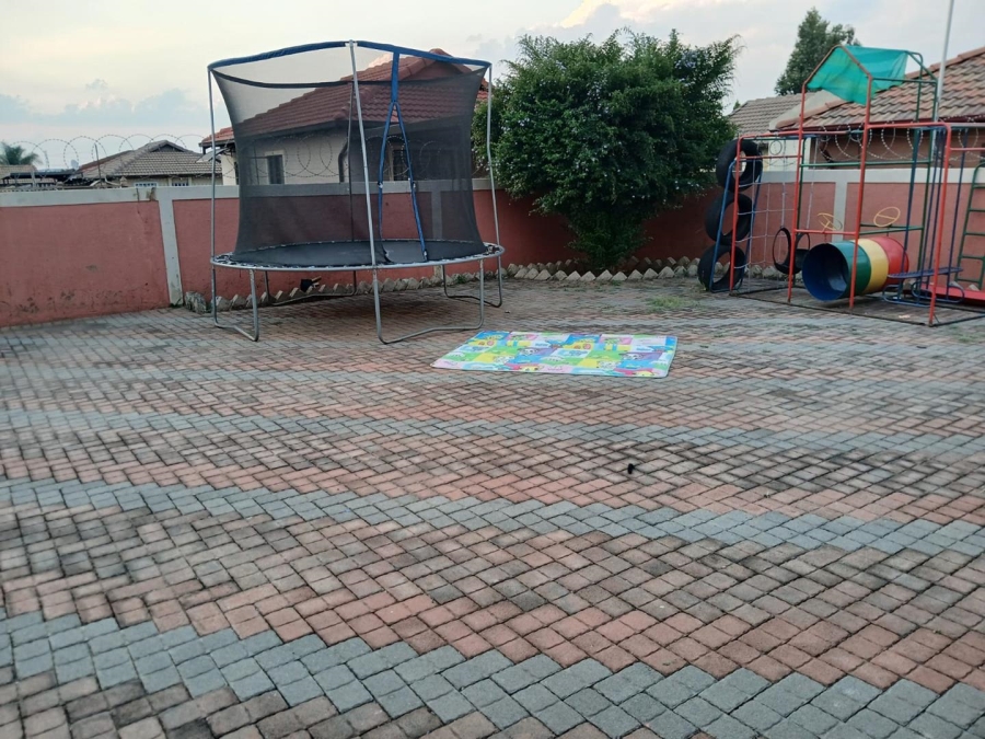 To Let 3 Bedroom Property for Rent in Nellmapius Gauteng