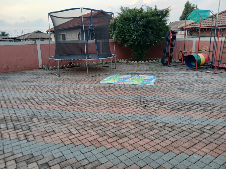 To Let 3 Bedroom Property for Rent in Nellmapius Gauteng