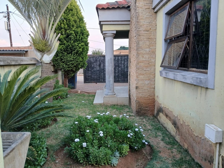 To Let 2 Bedroom Property for Rent in Nellmapius Gauteng