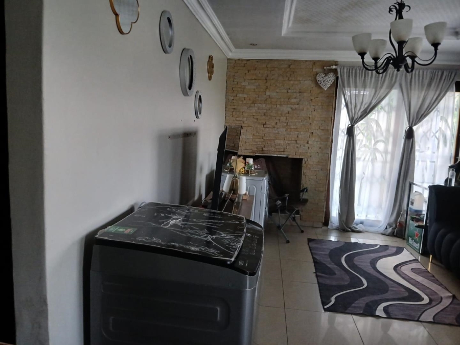 To Let 2 Bedroom Property for Rent in Nellmapius Gauteng