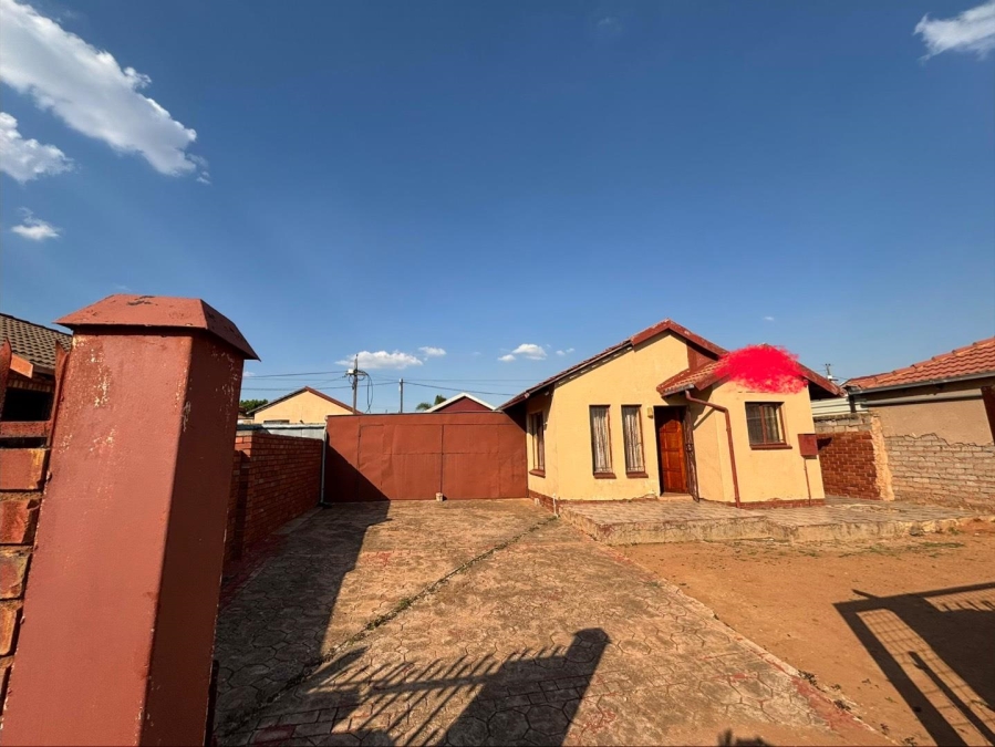 2 Bedroom Property for Sale in Soshanguve WW Gauteng