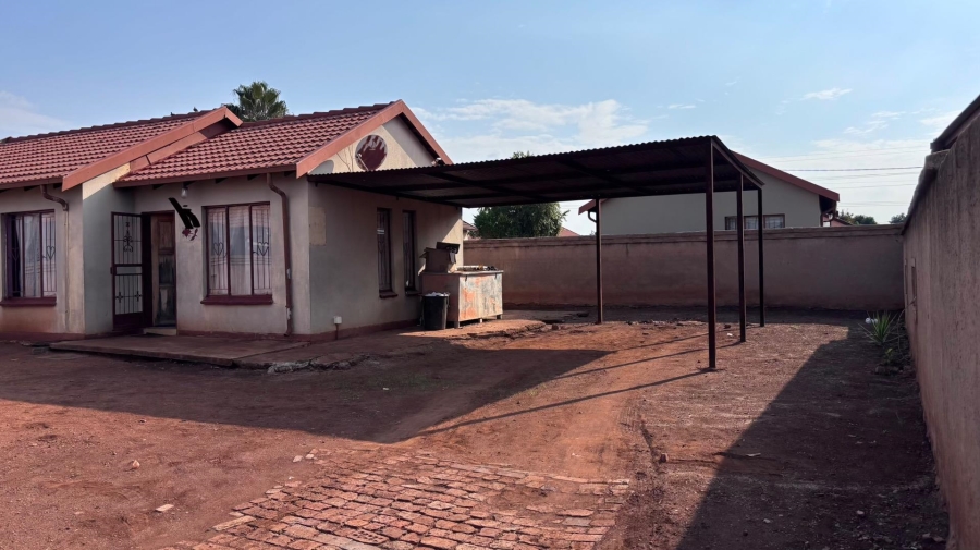 3 Bedroom Property for Sale in Soshanguve XX Gauteng