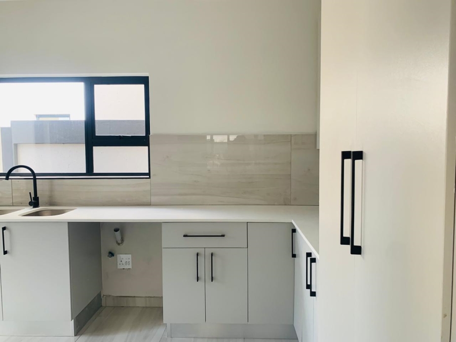 4 Bedroom Property for Sale in Roodeplaat Gauteng