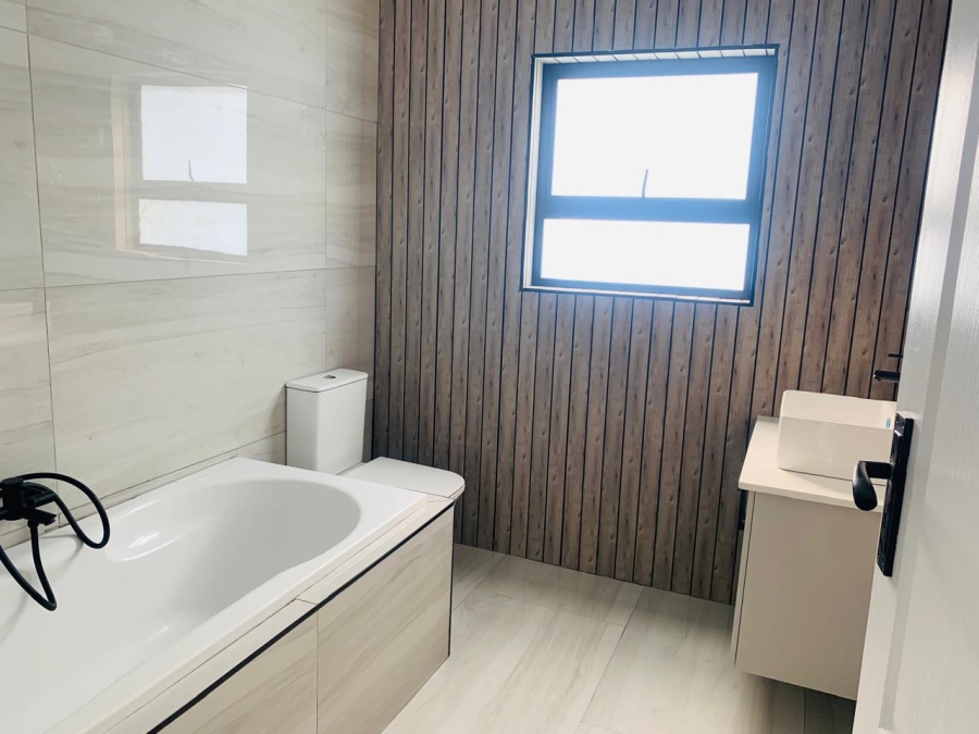 4 Bedroom Property for Sale in Roodeplaat Gauteng