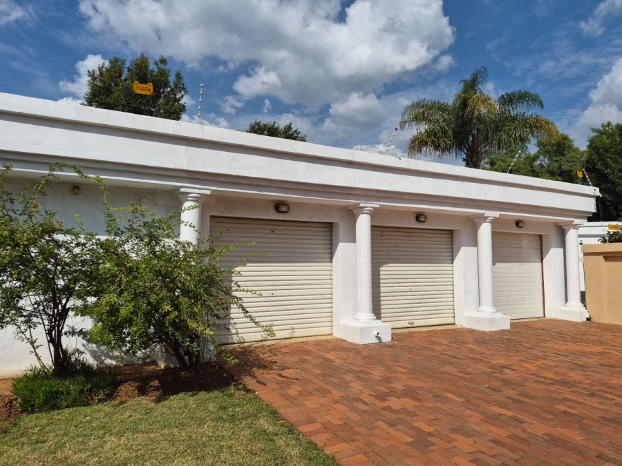 3 Bedroom Property for Sale in Waterkloof Ridge Gauteng
