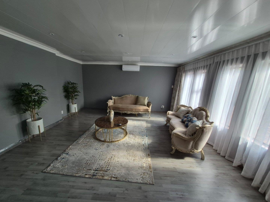 3 Bedroom Property for Sale in Waterkloof Ridge Gauteng