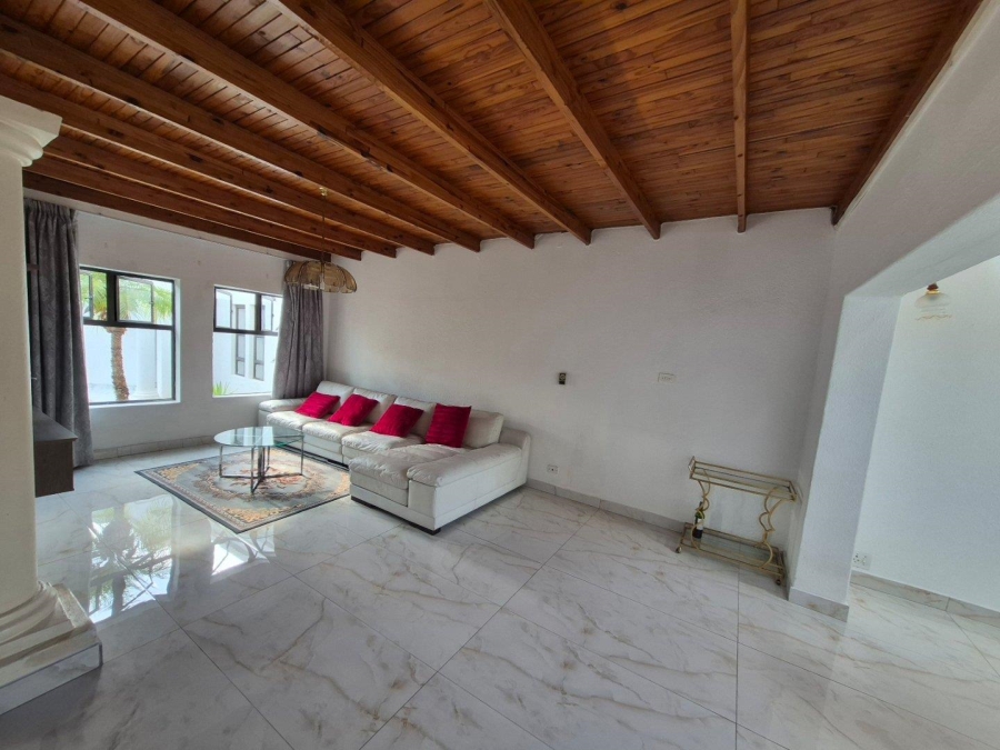 3 Bedroom Property for Sale in Waterkloof Ridge Gauteng