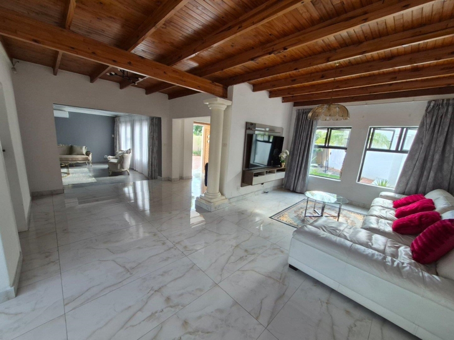 3 Bedroom Property for Sale in Waterkloof Ridge Gauteng