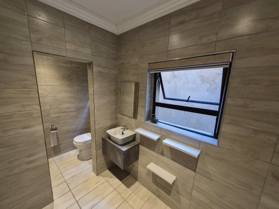 3 Bedroom Property for Sale in Waterkloof Ridge Gauteng