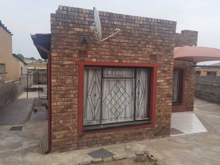 7 Bedroom Property for Sale in Tembisa Central Gauteng